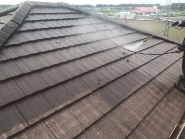 2021/10/12　屋根高圧洗浄