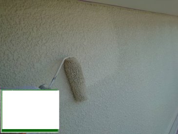 2022/8/1_モルタル外壁 上塗り作業